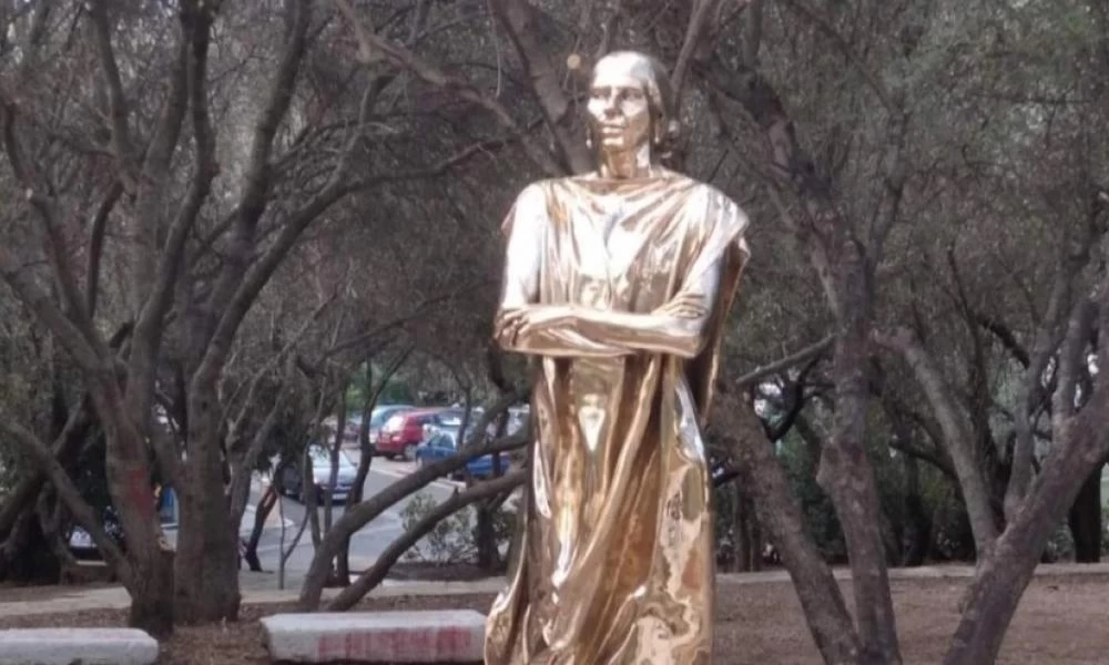 Τwitter για το άγαλμα της Μαρίας Κάλλας στην Αθήνα - «Θυμίζει τον κακό από το Terminator»